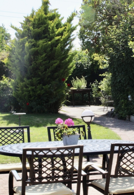 Salveo Care | an image showing our gardens